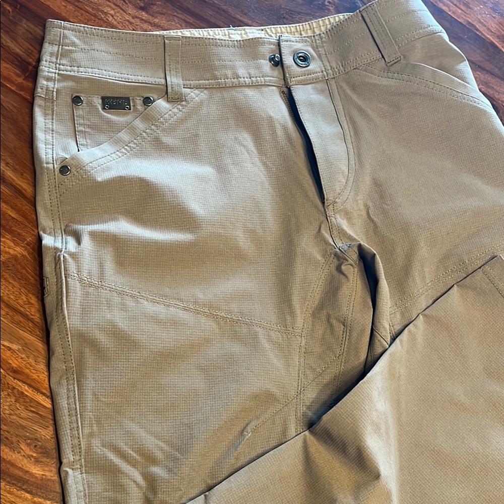 Kuhl Tan Cargo Pants with Relaxed Fit